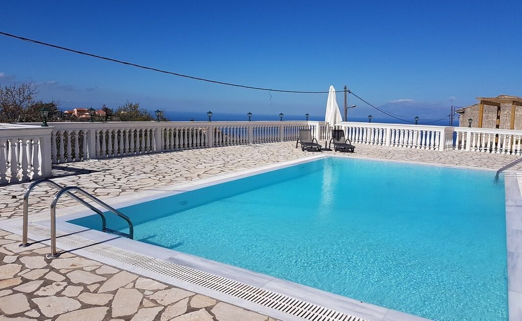 FIORIS COTTAGE - North East Coast Coast Corfu Villa for Rent